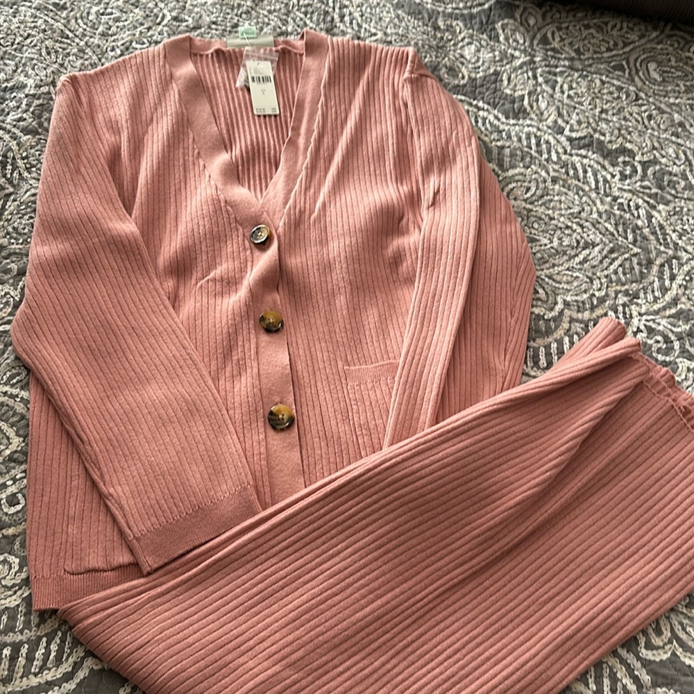 Anthropology pretty comfy lounge rose/pink sweater set